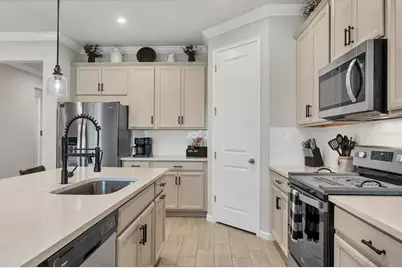 20520 Bandera Place, Venice, FL 34293 - Photo 17