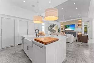 5840 Gulf of Mexico Dr, Longboat Key, FL 34228 - Photo 17