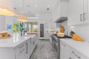 5840 Gulf of Mexico Dr, Longboat Key, FL 34228 - Photo 15