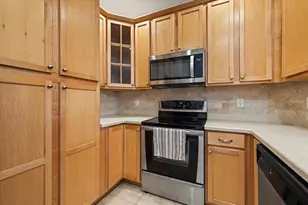 8031 Limestone Ln, Sarasota, FL 34233 - Photo 15