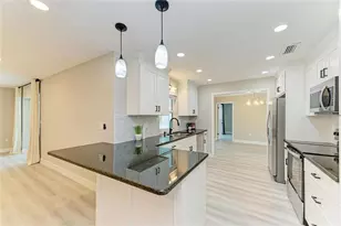 3645 Calliandra Dr, Sarasota, FL 34232 - Photo 9