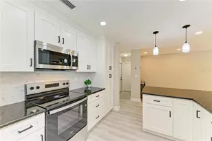 3645 Calliandra Dr, Sarasota, FL 34232 - Photo 13