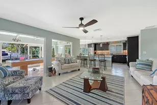 5569 Contento Dr, Sarasota, FL 34242 - Photo 11