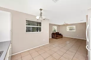 2535 24th St, Sarasota, FL 34234 - Photo 9