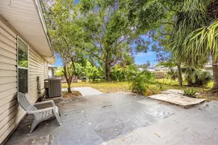 2535 24th St, Sarasota, FL 34234 - Photo 29