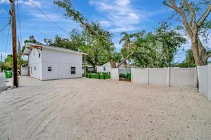 2713 4th Ave W, Bradenton, FL 34205 - Photo 75