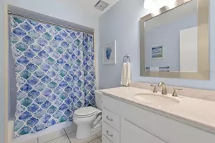 1895 Buccaneer Cir, Sarasota, FL 34231 - Photo 15