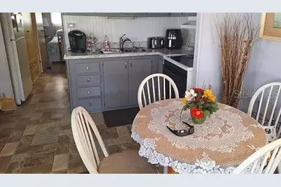 2505 16th Street Court W, Bradenton, FL 34205 - Photo 9