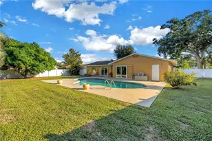 813 Cypress Wood Ln, Sarasota, FL 34243 - Photo 33