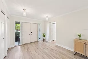 3880 Wilshire Cir, Sarasota, FL 34238 - Photo 5