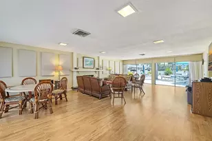 260 Santa Maria St, Venice, FL 34285 - Photo 9