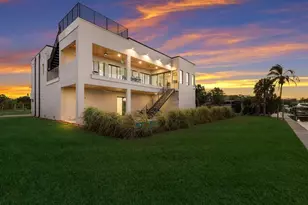 569 Rountree Dr, Longboat Key, FL 34228 - Photo 57