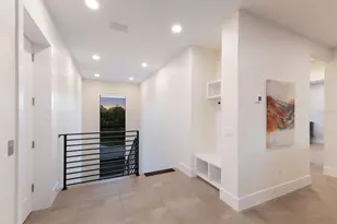 569 Rountree Dr, Longboat Key, FL 34228 - Photo 11