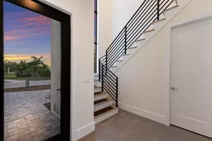 569 Rountree Dr, Longboat Key, FL 34228 - Photo 9