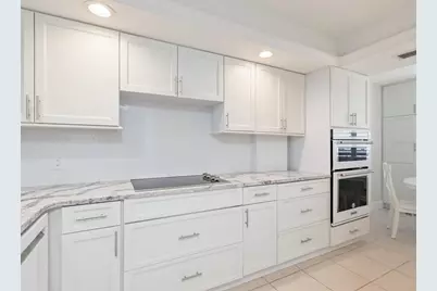 5880 Midnight Pass Road #906, Sarasota, FL 34242 - Photo 17