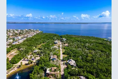 691 Gulf Bay Road, Longboat Key, FL 34228 - Photo 3
