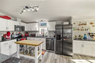 3413 Bayside Pkwy, Punta Gorda, FL 33982 - Photo 3