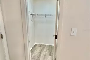 1031 3rd St W, Bradenton, FL 34205 - Photo 17