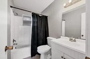 5507 Fountain Lake Cir, Bradenton, FL 34207 - Photo 19