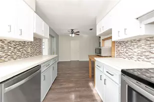 6412 47th Ave E, Bradenton, FL 34203 - Photo 11