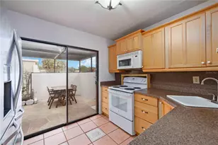 2767 Horseshoe Ct, Sarasota, FL 34235 - Photo 19