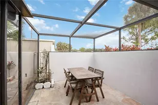 2767 Horseshoe Ct, Sarasota, FL 34235 - Photo 15