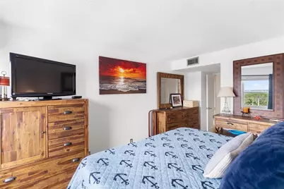 1750 Benjamin Franklin Drive #6G, Sarasota, FL 34236 - Photo 17