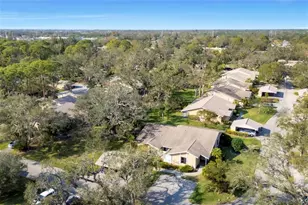 3443 Tallywood Cir, Sarasota, FL 34237 - Photo 9