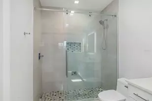 3236 Founders Club Dr, Sarasota, FL 34240 - Photo 57