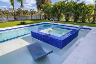 3236 Founders Club Dr, Sarasota, FL 34240 - Photo 79