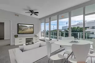 175 1st St S, Saint Petersburg, FL 33701 - Photo 7