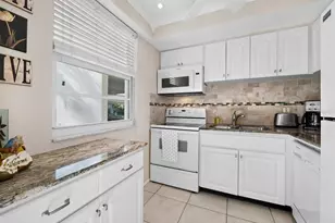 4350 Chatham Dr, Longboat Key, FL 34228 - Photo 5