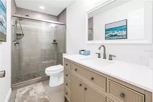 111 Whispering Sands Cir, Sarasota, FL 34242 - Photo 27