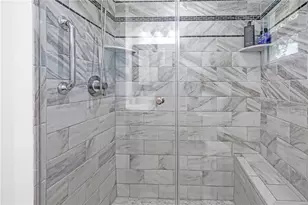 111 Whispering Sands Cir, Sarasota, FL 34242 - Photo 25