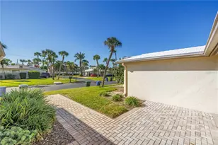 111 Whispering Sands Cir, Sarasota, FL 34242 - Photo 5