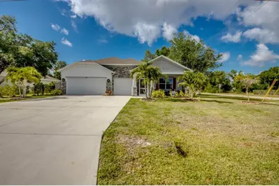 640 Encarnacion Street, Punta Gorda, FL 33983 - Photo 1