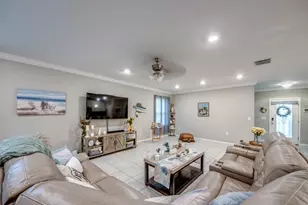 640 Encarnacion St, Punta Gorda, FL 33983 - Photo 25