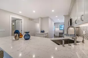 5760 Midnight Pass Rd, Sarasota, FL 34242 - Photo 7