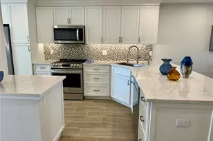 5760 Midnight Pass Rd, Sarasota, FL 34242 - Photo 9