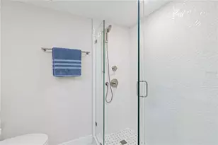 5760 Midnight Pass Rd, Sarasota, FL 34242 - Photo 23