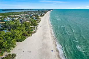 511 68th St, Holmes Beach, FL 34217 - Photo 31