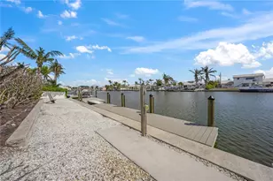 511 68th St, Holmes Beach, FL 34217 - Photo 19