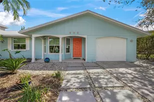 511 68th St, Holmes Beach, FL 34217 - Photo 1