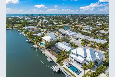 511 68th Street, Holmes Beach, FL 34217 - Photo 23