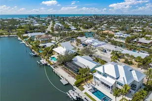 511 68th St, Holmes Beach, FL 34217 - Photo 23