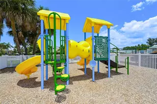 511 68th St, Holmes Beach, FL 34217 - Photo 49