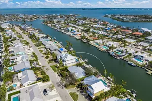 511 68th St, Holmes Beach, FL 34217 - Photo 3