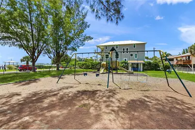 511 68th Street, Holmes Beach, FL 34217 - Photo 47