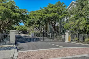 1775 Stapleton St, Sarasota, FL 34239 - Photo 47