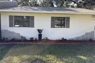 60 Outlook St, Umatilla, FL 32784 - Photo 3